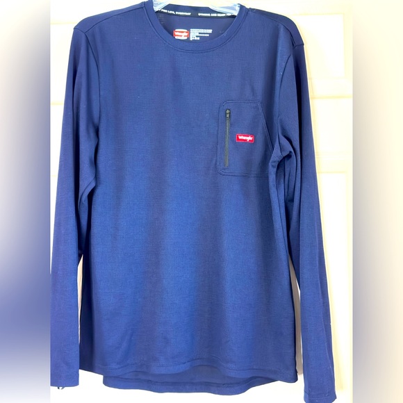 Wrangler Other - EUC Wrangler Blue Long Sleeve Tee Soft Cotton Classic Size L‎